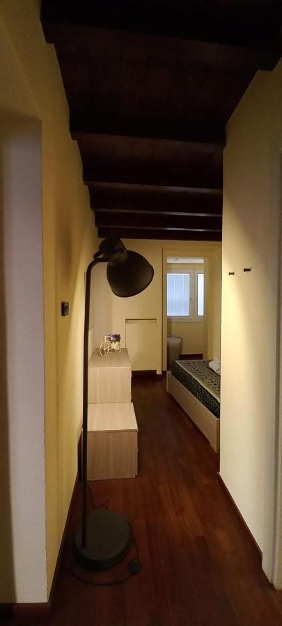 Daisy Apartment In Centro A 코모 외부 사진