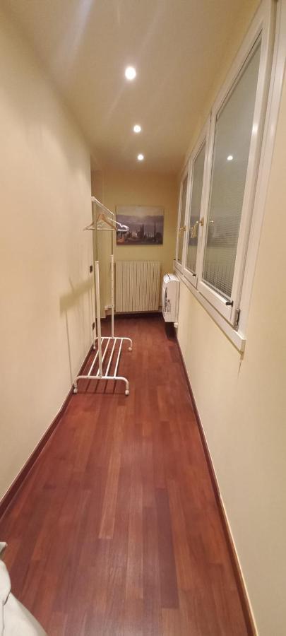 Daisy Apartment In Centro A 코모 외부 사진