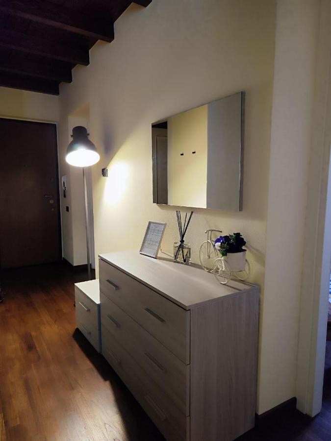 Daisy Apartment In Centro A 코모 외부 사진